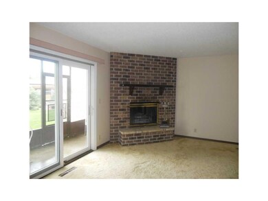 Living Room-L1.