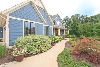004 walkway - IMG_8347