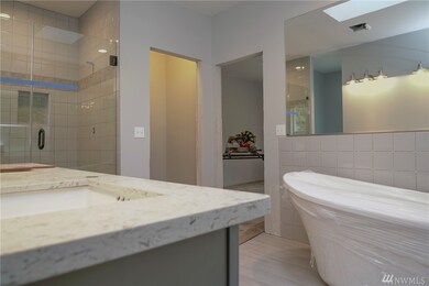 14008 Rainier View Dr SE, Yelm, WA 98597 - photo 5