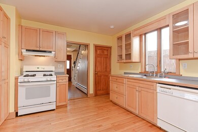 1 Wilbur St, Everett, MA 02149 - photo 7