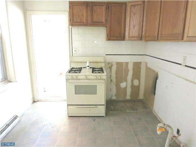 226 Warren St, Gloucester City, NJ 08030 - photo 6