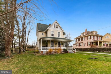 26 Newburg Ave, Catonsville, MD 21228 - photo 2