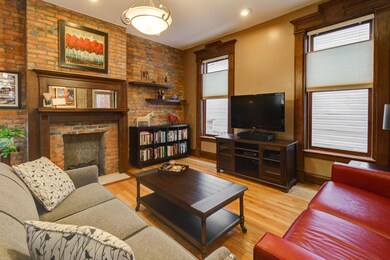 320 w 3rd-16