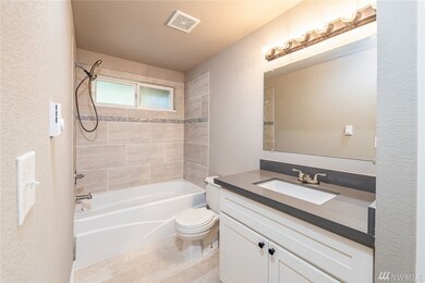 18321 Lofty Ct SE, Yelm, WA 98597 - photo 3