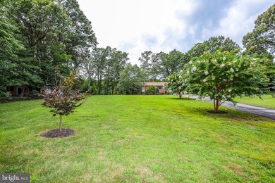 24669 Greenview Dr, Hollywood, MD 20636 - photo 2