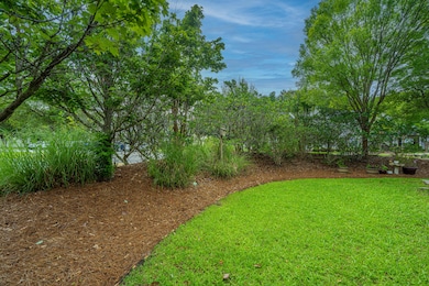 1304ElmHallCir037