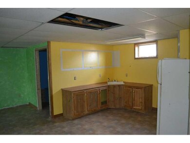 Kitchen. Basement Kitchen