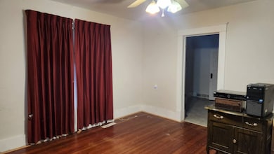 506 Ce Thompson Ave, Wolbach, NE 68882 - photo 5