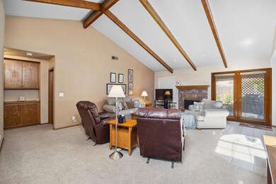 7 - Livingroom (1)