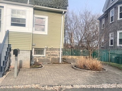 26 Lawrence St, Quincy, MA 02169 - photo 2