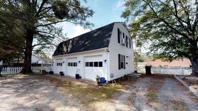 3 Car Detached Garage
