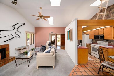 2652N61stSt-4