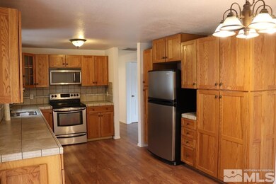 1981 Case St, Winnemucca, NV 89445 - photo 5