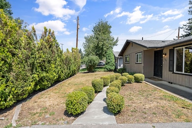 780 n berkeley way-04