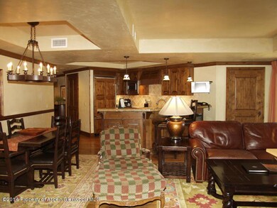 415 E Dean Unit 33 Week 26 St, Aspen, CO 81611 - photo 3