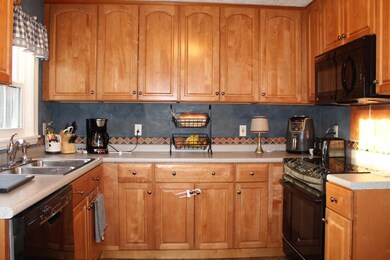 130 Pennsylvania Ave, South Portland, ME 04106 - photo 5