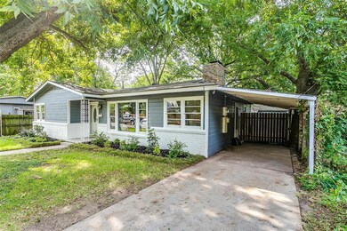 207 W Brown St, Cleburne, TX 76033 - photo 3