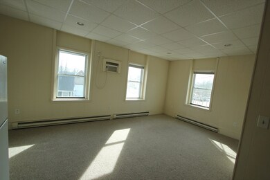 18 E Central St unit 4, Franklin, MA 02038 - photo 3