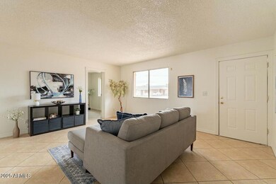 Living room 2
