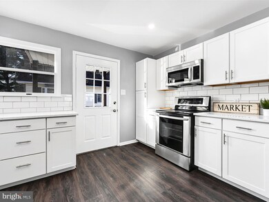 527 State St, Pottstown, PA 19464 - photo 4