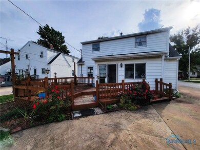 816 W College Ave, Woodville, OH 43469 - photo 2