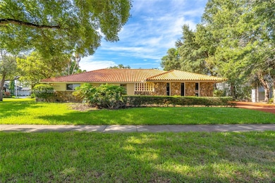 7210 W Troon Cir, Hialeah, FL 33014 - photo 2