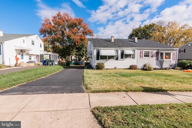 2919 Thunderhead Rd, Abington, PA 19001 - photo 2