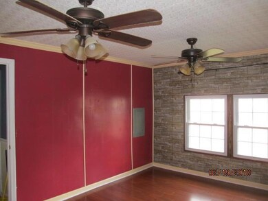 1202 Walker St, Shelbyville, TN 37160 - photo 4