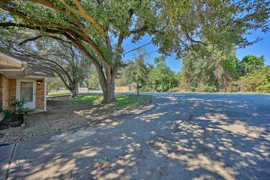 600 E Stone St unit B, Brenham, TX 77833 - photo 7