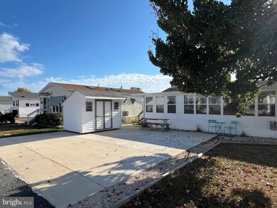 8725 S Salt Pond Way, Berlin, MD 21811 - photo 4