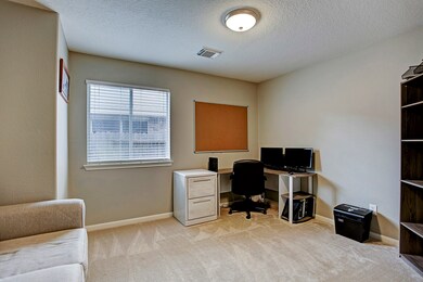 31602 Regal Park Ct, Conroe, TX 77385 - photo 4