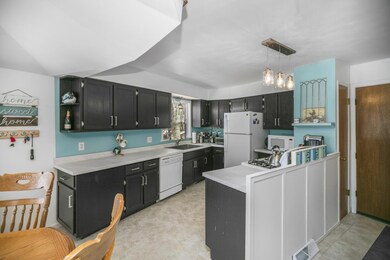 02420 37 12 St Gobles MI 49055-large-012