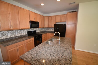 3067 Rittenhouse Cir unit 63, Fairfax, VA 22031 - photo 5