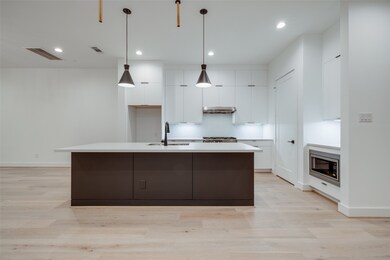 2123 Elmen St, Houston, TX 77019 - photo 3