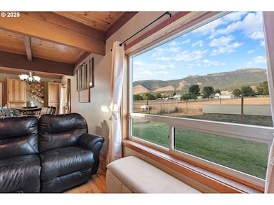 1008 Foster St, Cove, OR 97824 - photo 6