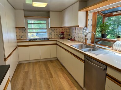 20 Tappan Rd, Wellesley, MA 02482 - photo 4