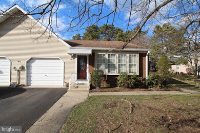 4B Birchwood Ct unit B, Whiting, NJ 08759 - photo 2