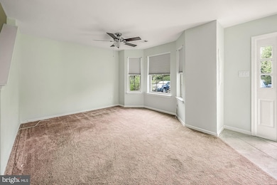 369 Kent Ln, Perkasie, PA 18944 - photo 3