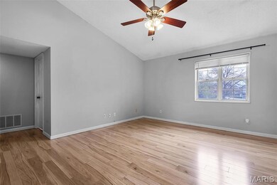 1631 E Swan Cir unit 1631, Saint Louis, MO 63144 - photo 3