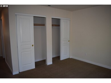 Bedroom, Primary
