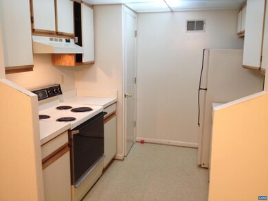 136 Turtle Creek Rd unit 5, Charlottesville, VA 22901 - photo 5