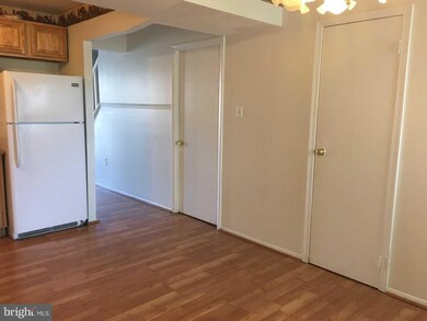 56 King Charles Cir, Rosedale, MD 21237 - photo 5