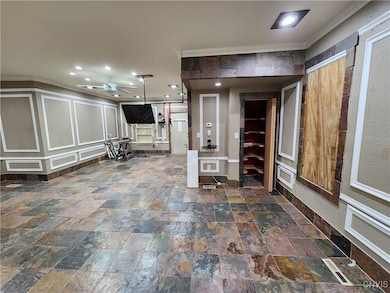 110 Lacy Place unit 12, Syracuse, NY 13208 - photo 5