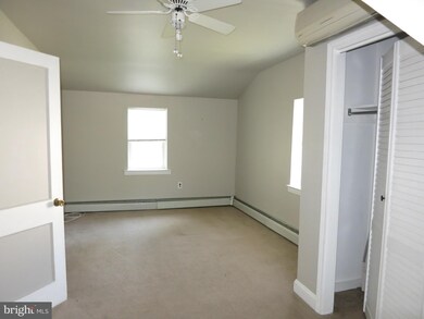 1014 Unit B Quarry Rd, Perkasie, PA 18944 - photo 5