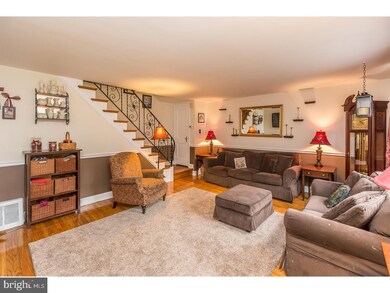 425 Heatherwood Rd, Havertown, PA 19083 - photo 4