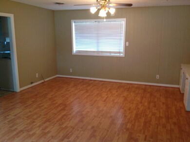 2829 Del Monte Ave, Bay City, TX 77414 - photo 2