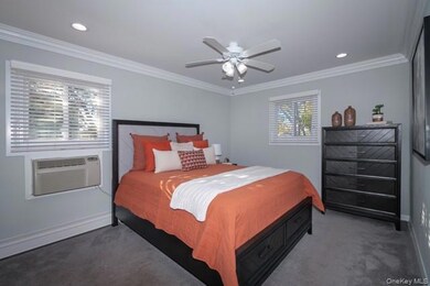 675 Conklin St unit 5A, Farmingdale, NY 11735 - photo 6