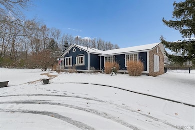 187 Darwin Rd, Pinckney, MI 48169 - photo 4