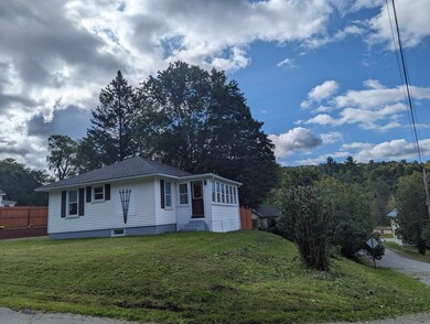 62 Duke St, Saint Johnsbury, VT 05819 - photo 2