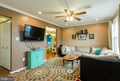 204 Green Fern Way, Halethorpe, MD 21227 - photo 4